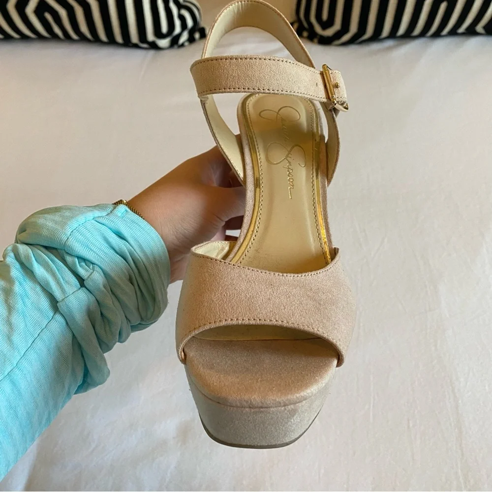 Jessica Simpson brand new